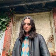 Beth McAlpine (Queer, They/Them)