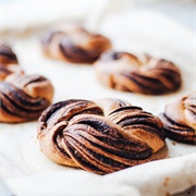Chocolate Brioche Wreath