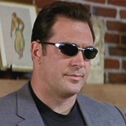 Steven Stone (Patrick Warburton)