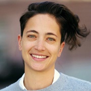 Paola Ramos (Lesbian, She/Her)