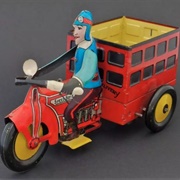 1933: Marx Wind-Up Toys