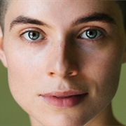 Jess Chanliau (Non-Binary, They/Them)