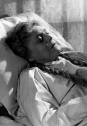 Ethel Barrymore as Ma Mott in "None but the Lonely Heart" (1944)