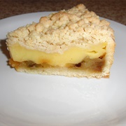 Vegan Apple and Raisin Cake With Vanilla Cream and Crumb Topping