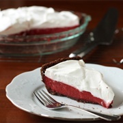 Red Velvet Pudding Pie