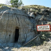 Sam Kelly Outlaw Cave, Saskatchewan