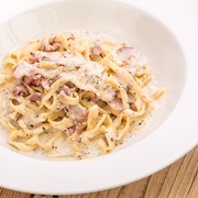 Fettuccine Alfredo With Ham