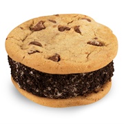 Cold Stone Creamery Cookie Crumb Yum Ice Cream Cookie Sandwich