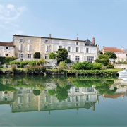 Port D'envaux, France