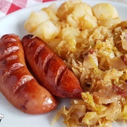 Istarski Ombolo I Kobasice S Kiselim Kupusom