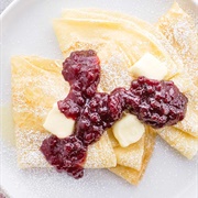 Lingonberry Crêpe