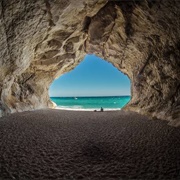 Preacher's Cave, Bahamas