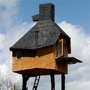 Too-High Teahouse, Japan