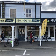 Cest Cheese Featherston