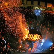 Tar Barrel Competition, UK