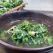 Naengi-Doenjang-Guk