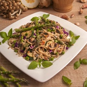 Pasta With Mushrooms, Asparagus and Basil