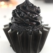 Blackout Cupcake