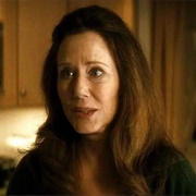 Kate Roberts (Mary Mcdonnell)