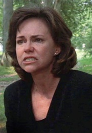 Sally Field - M'lynn Eatenton (Steel Magnolias) (1989)