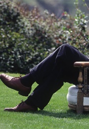 Zittend Op Een Barriere (Jean Van Helden) (1974)