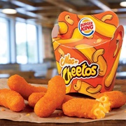 Burger King Mac'n Cheetos