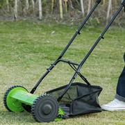 Cut Grass With a Push Mower