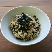 Quinoa With Seaweed