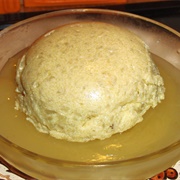 Vegan Elderflower-Flavoured Rice and Semolina Pudding With Apple Jelly