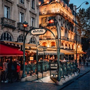 Saint-Michel Notre-Dame Station