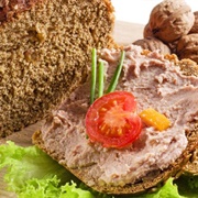 Liver Pâté on Bread (Májkrémes/Kenőmájas Kenyér)