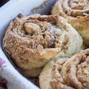 Cinnamon Toast Crunch Cinnamon Buns