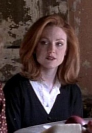 Julianne Moore - Vanya on 42nd Street (1994)