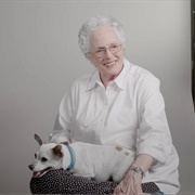 Ellen "Ellie" Starer (Lesbian, She/Her)