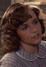 Lea Thompson - Lorraine Baines-McFly (Back to the Future) (1985)
