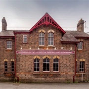 Llanfairpwllgwyngyllgogerychwyrndrobwllllantysiliogogogoch, Wales