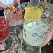 Bar Les Cousins, Brossard