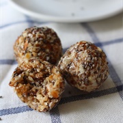Vegan Energy Balls