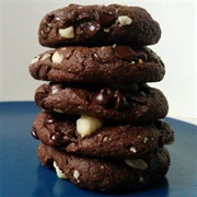 Chocolate Macadamia Nut Cookie
