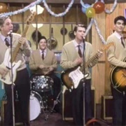 "Buddy Holly" (Weezer, 1994)