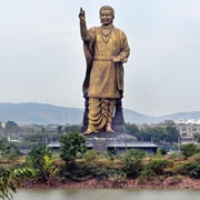 Basaveshwara Statue, Bhishma Lake, Gadag, India
