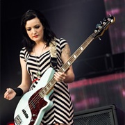 Nicole Fiorentino (Queer, She/Her)