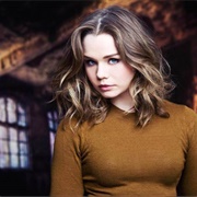 Niamh Wilson (Queer, GNC, Any Pronouns)