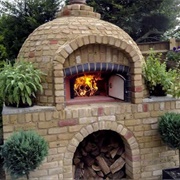 Get an Outdoor Pizza Oven