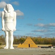 Gold Pyramid House, Wadsworth, IL, USA