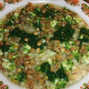 Vegan Vegetable Soup With Lentils, Spinach, Broccoli and Linseed