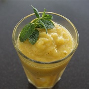 Apple Pear and Mango Smoothie