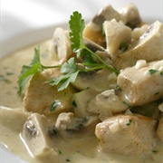 Ragout of Chicken and Onions in Wine