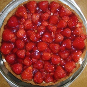 Vegan Strawberry Pie With Vanilla Cream