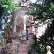 Bratislava, Pink House